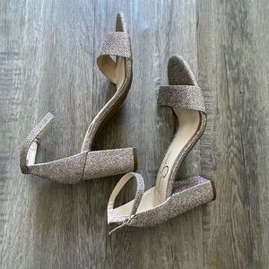 Jessica Simpson Sherron Women’s Prom Dress Sandal in Gold Metallic Size 7.5